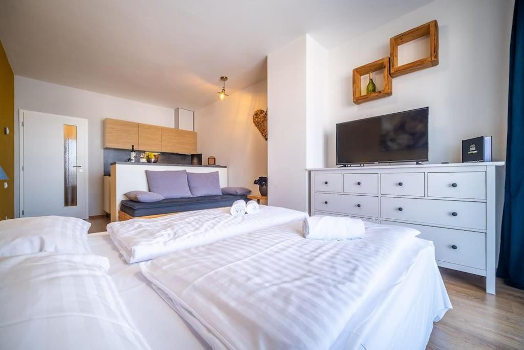 Private Cozy And Quiet Apartment ลิปโนนัดเวิลตาวู ภายนอก รูปภาพ